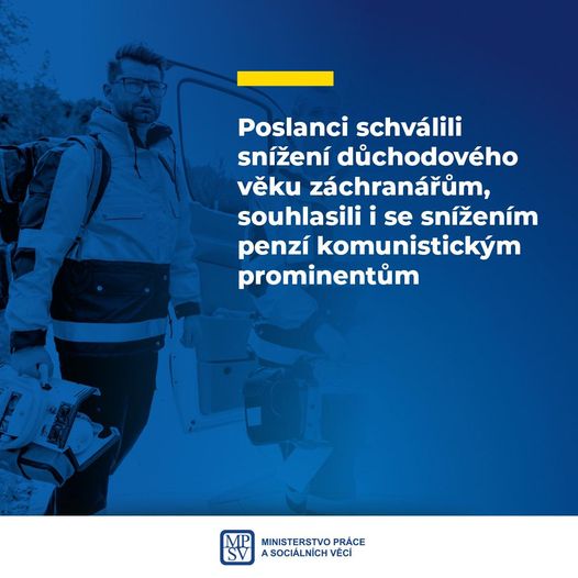 Poslanci schválili snížení důchodového věku záchranářům, souhlasili i se snížením penzí komunistickým prominentům