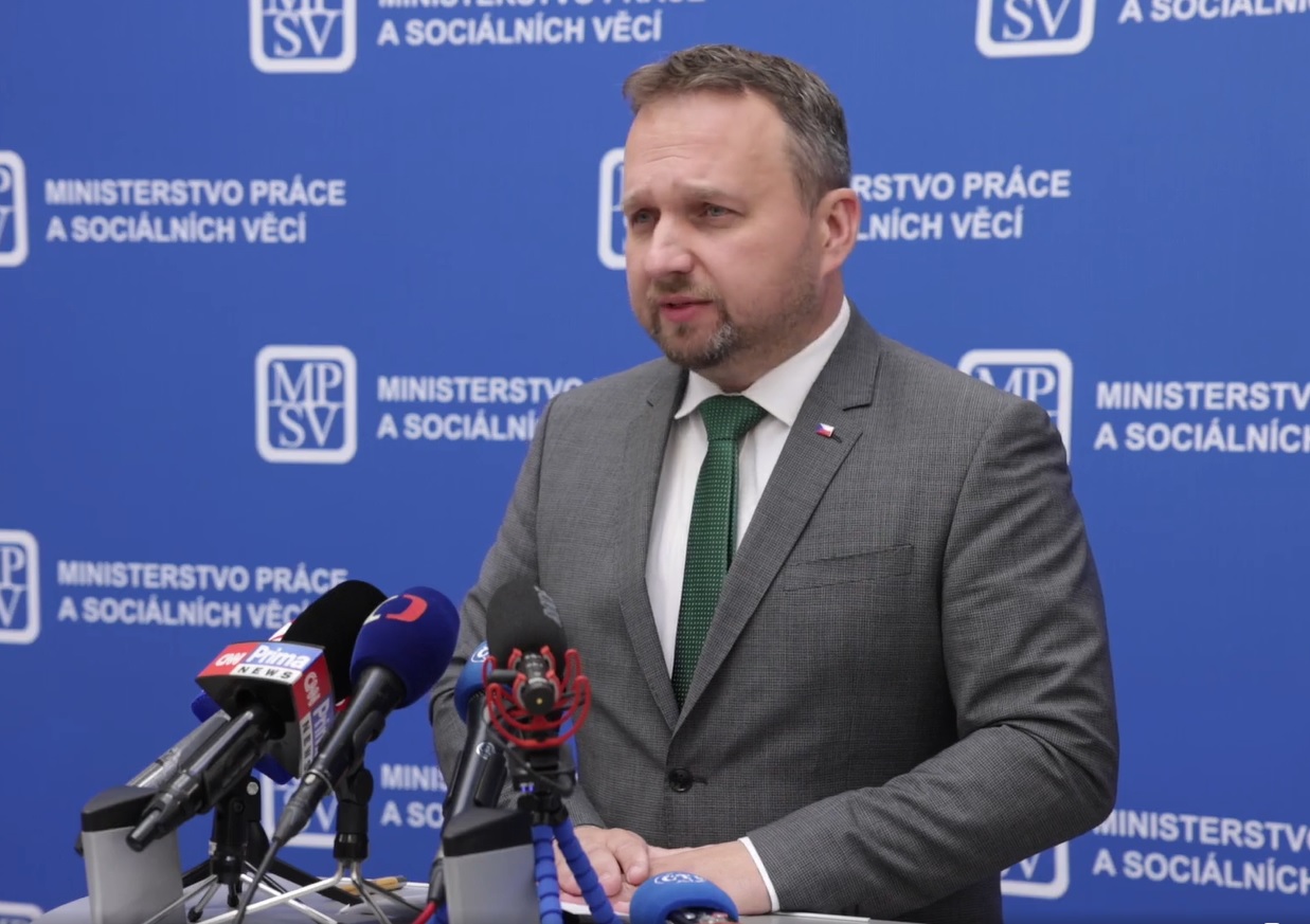 Od ledna se navýší životní a existenční minimum, přídavky na děti vzrostou zhruba o 30 procent