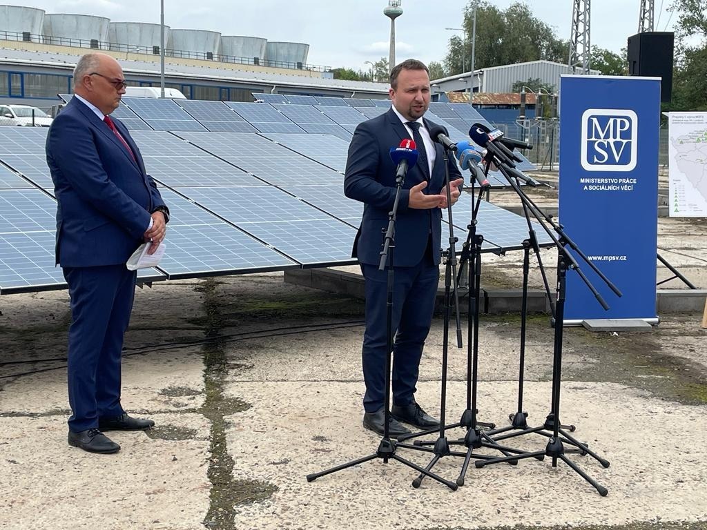 Vláda pomůže domácnostem zvládnout letošní zimu, řekl ministr Jurečka v Ústeckém kraji